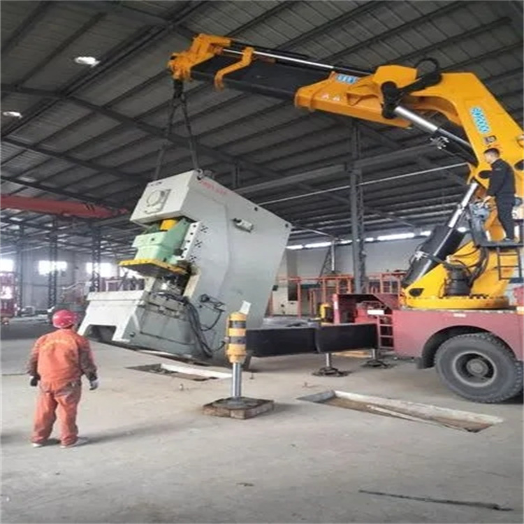 兴义80吨折臂吊车出租附近电话